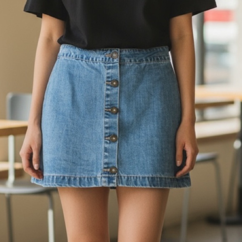 Forever 21 Blue Button-Front Mini Skirt